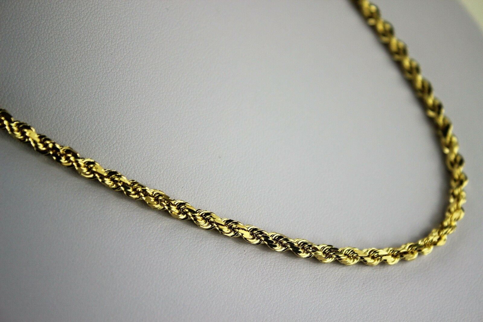Floreo 10k Yellow or White Gold 1.3mm Thin Singapore Chain Necklace 