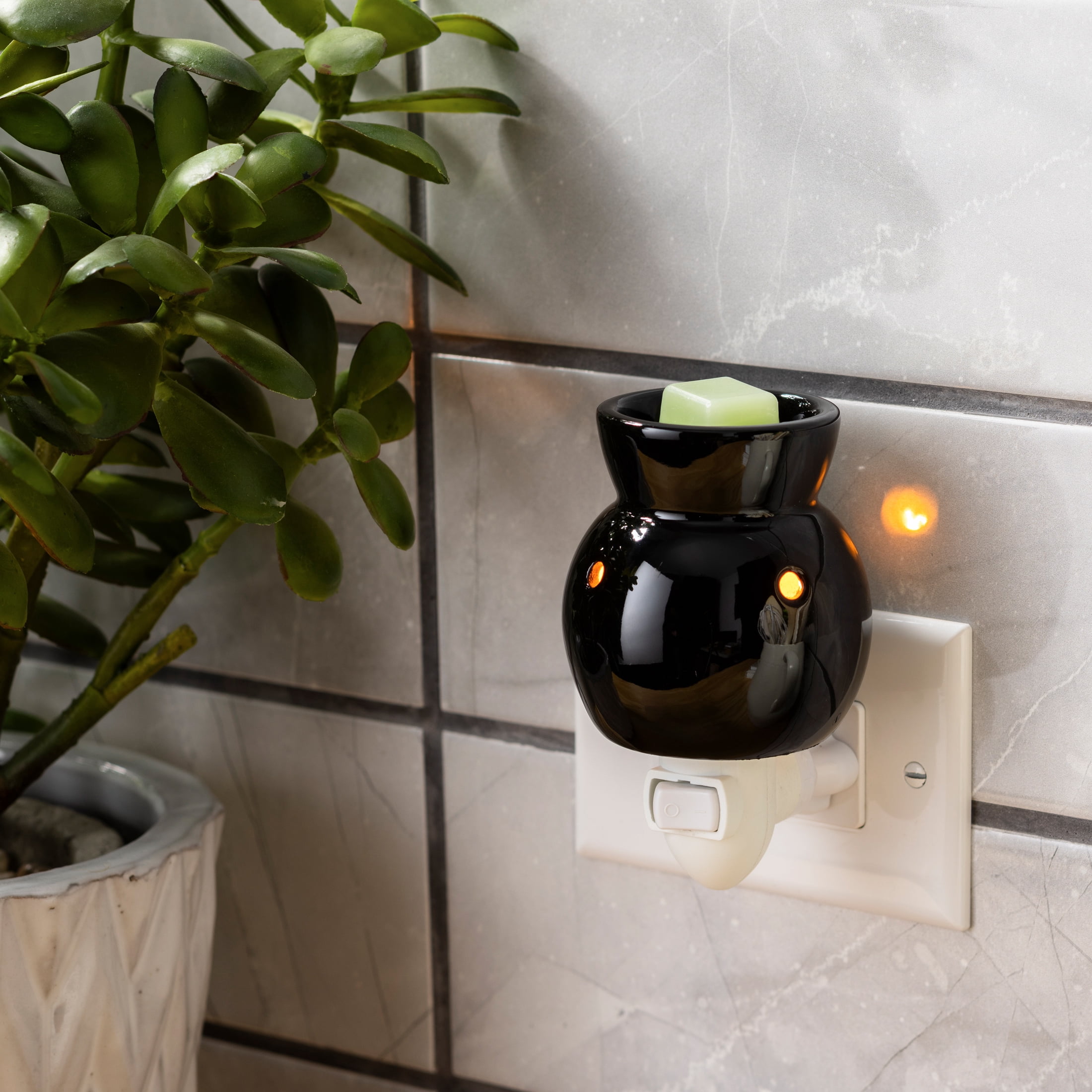 Mainstays Contemporary Bubble Pluggable Wax Melt Warmer, Rich Black Gloss Finish