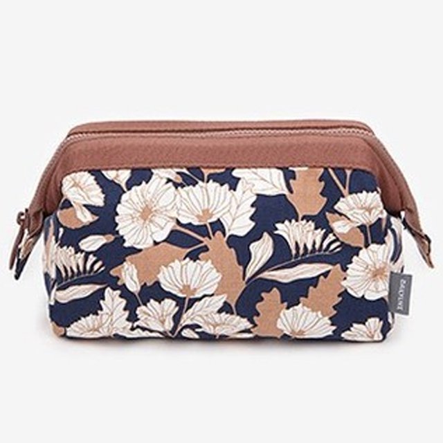 Bolsa de maquillaje, elegante y espaciosa bolsa de cosméticos para bolso, bolsa de viaje, bolsa de artículos de tocador resistente al agua, estilo 4