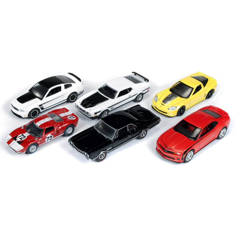 Auto World - Diecast Licensed Release B w/ Display Case Diecast Car Package - Box of 6 assorted