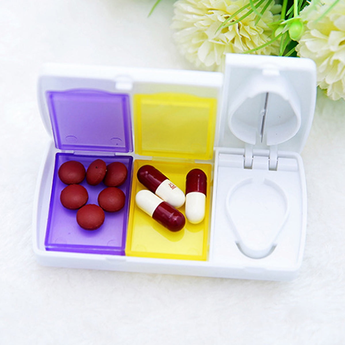 Travelwant Portable Pill Organizer Pill Cutter 2in1, Small Pill Box
