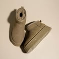 thumbnail image 5 of Botas de nieve para mujer, plataforma, suela gruesa, para uso exterior, invierno, nuevas, con piel integrada, impermeables, antideslizantes, zapatos cálidos de algodón, 5 of 5
