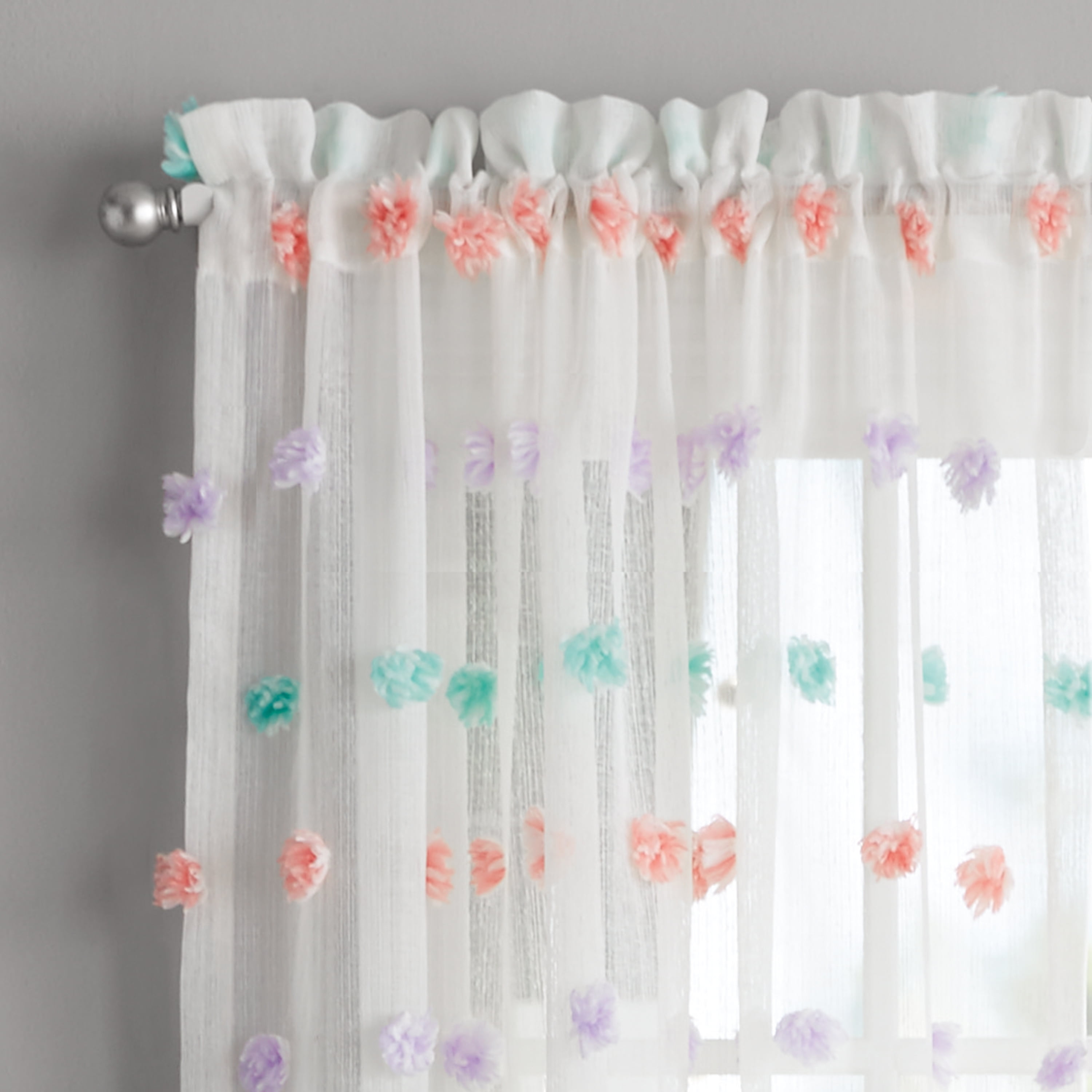 Pom pom curtains and curtain tricks you might not know – House Mix