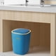 thumbnail image 5 of Cubo de basura con tapa de apertura y cierre silencioso | Papelera pequeña de 7,9 l para baño, dormitorio, oficina y residencia universitaria | Diseño de plástico blanco, azul o rosa, 5 of 6
