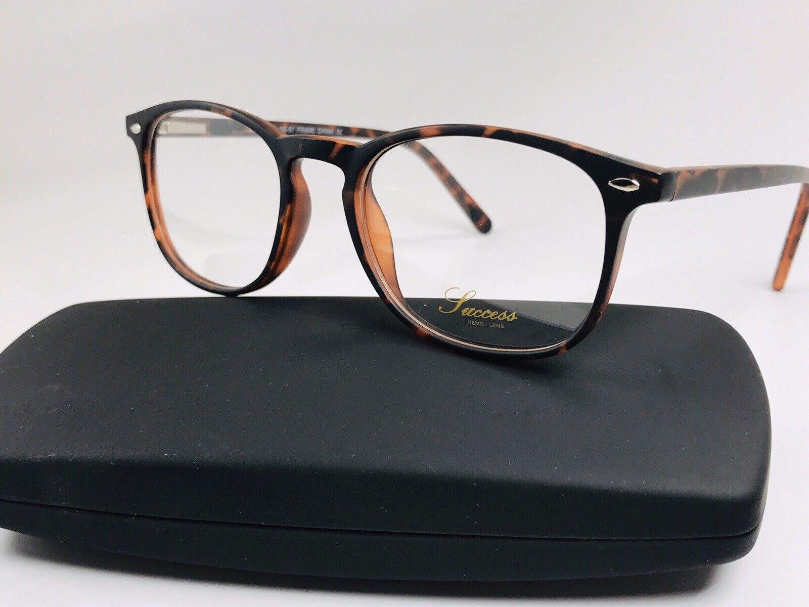 New Designer Inspired SUCCESS SS-96 Black Fade Eyeglasses  display picture 1