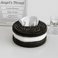 thumbnail image 2 of Funda de goma con forma de galleta Oreo, 348 g, 18 x 8,5 cm, 2 of 3