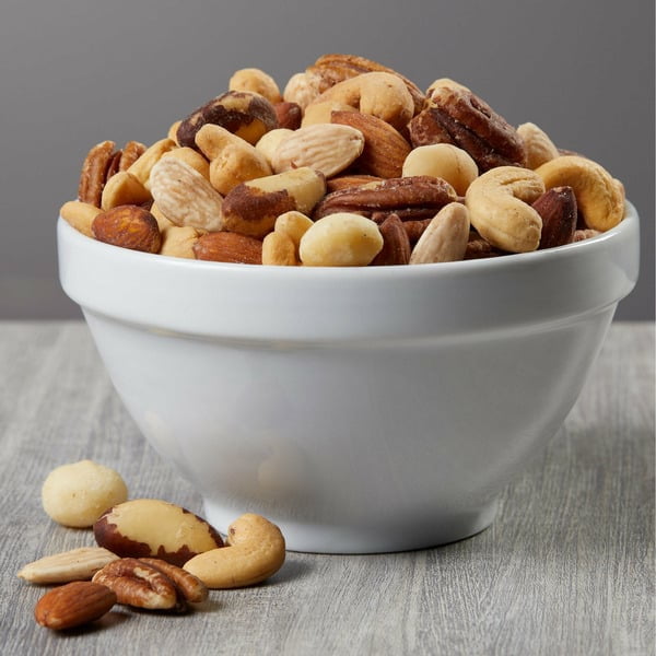 Kirkland Signature Extra Fancy Mixed Nuts, Salted, 2.5 lbs