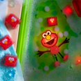 thumbnail image 4 of Juguete de baño activado por agua Glo Pals X Barrio Sésamo Elmo con 6 cubos iluminados reutilizables para juego sensorial, 4 of 5