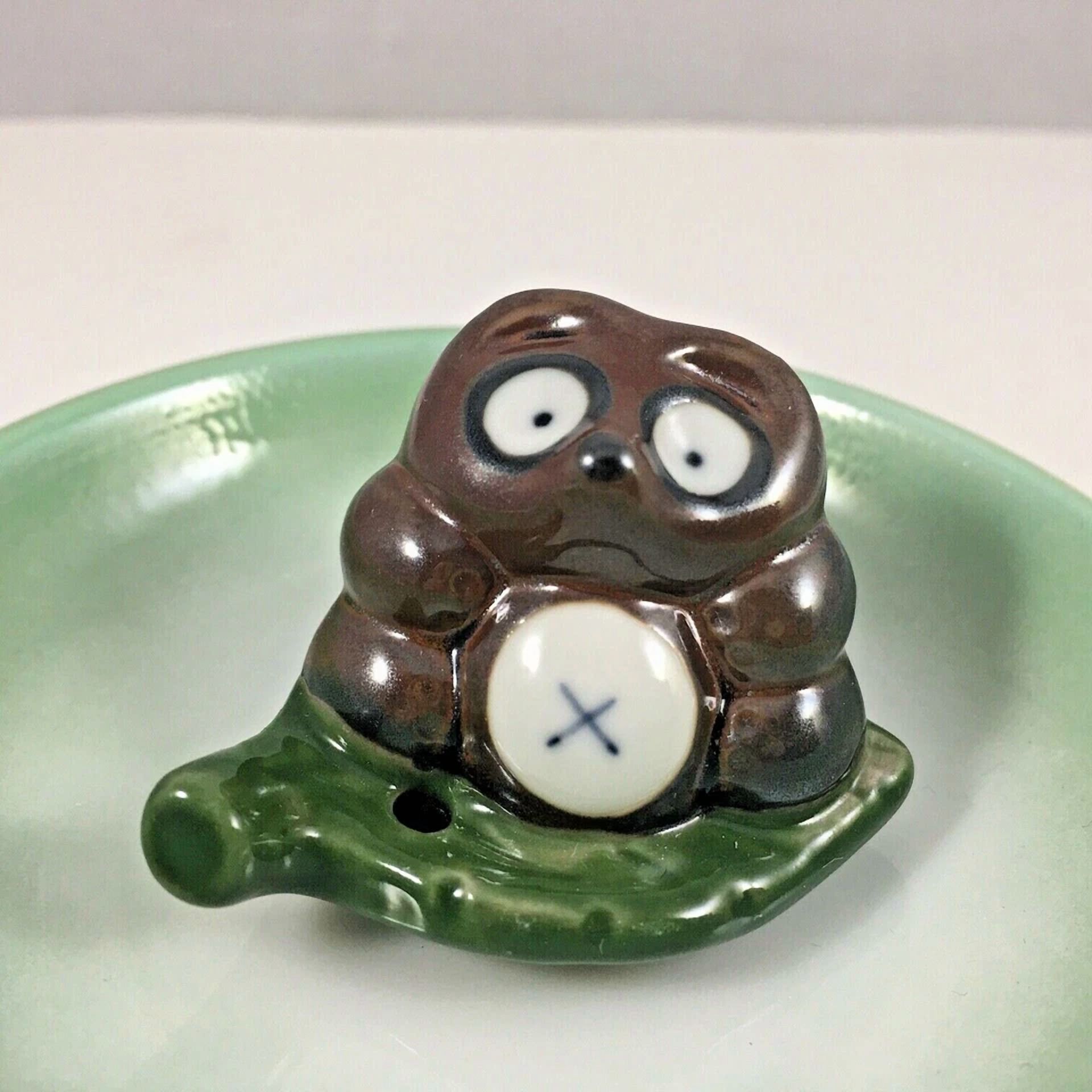 CRESTIN- Japanese Incense Stick Cone Burner Stand Holder Ceramic Brown Raccoon And Leaf