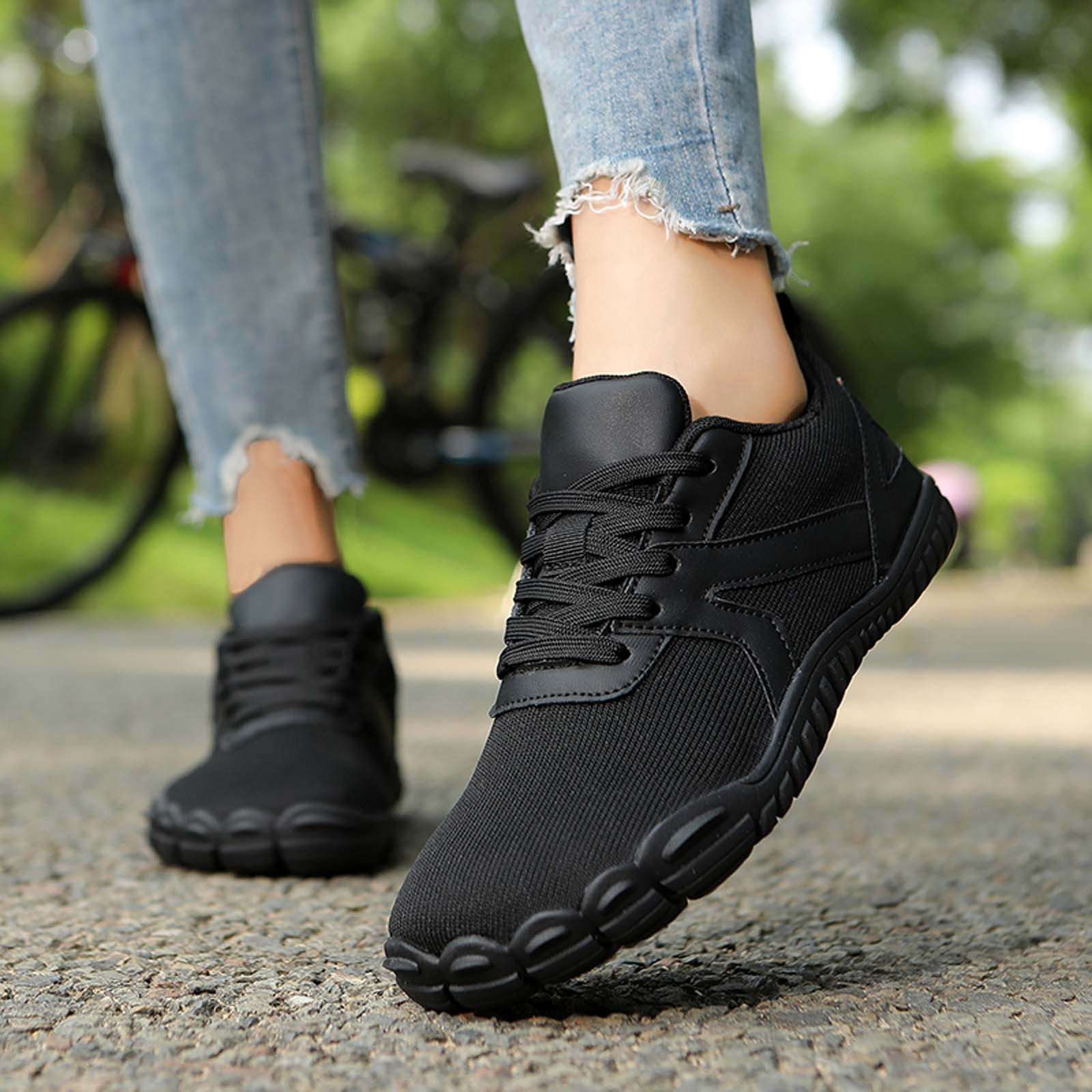 Women's Barefoot Shoes Slip-On Sneakers Wide Toe Box Minimalist Shoes for Walking Hiking Trail Running