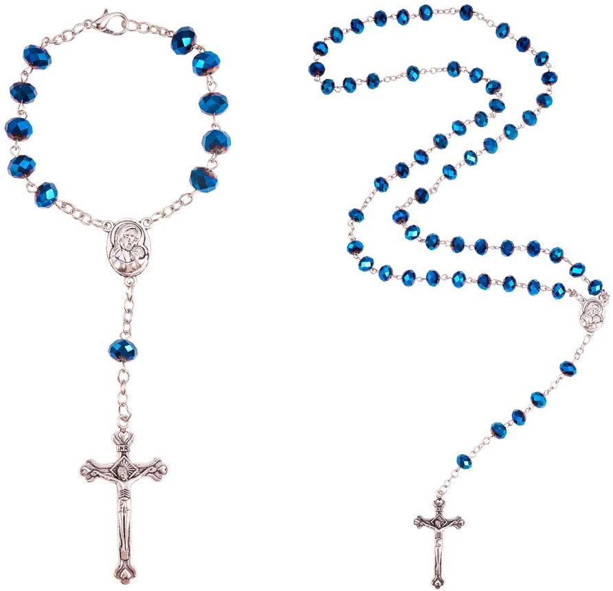 necklace that looks like a rosary