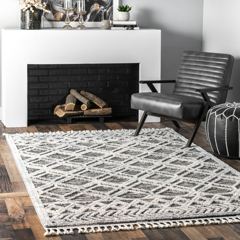 nuLOOM Ansley Soft Lattice Textured Tassel Area Rug