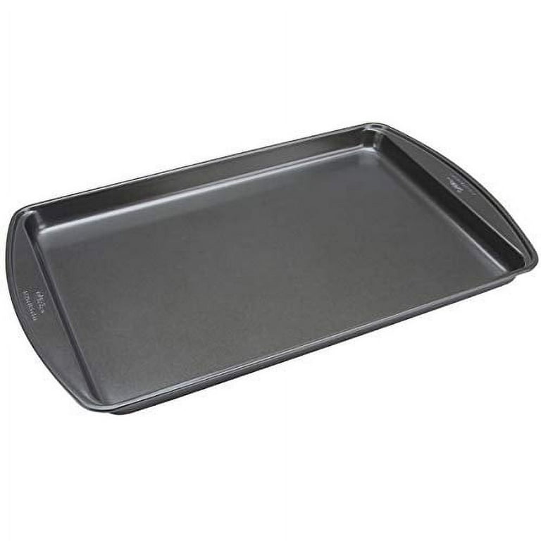 Wilton Perfect Results 17.25 x 11.5 Nonstick Cookie Pan, Large