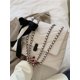 thumbnail image 3 of Bolso cuadrado pequeño con lazo informal, bolso de hombro con cadena para mujer, bolso cruzado para niña, bolso con lazo y bufanda, material de PU., 3 of 5