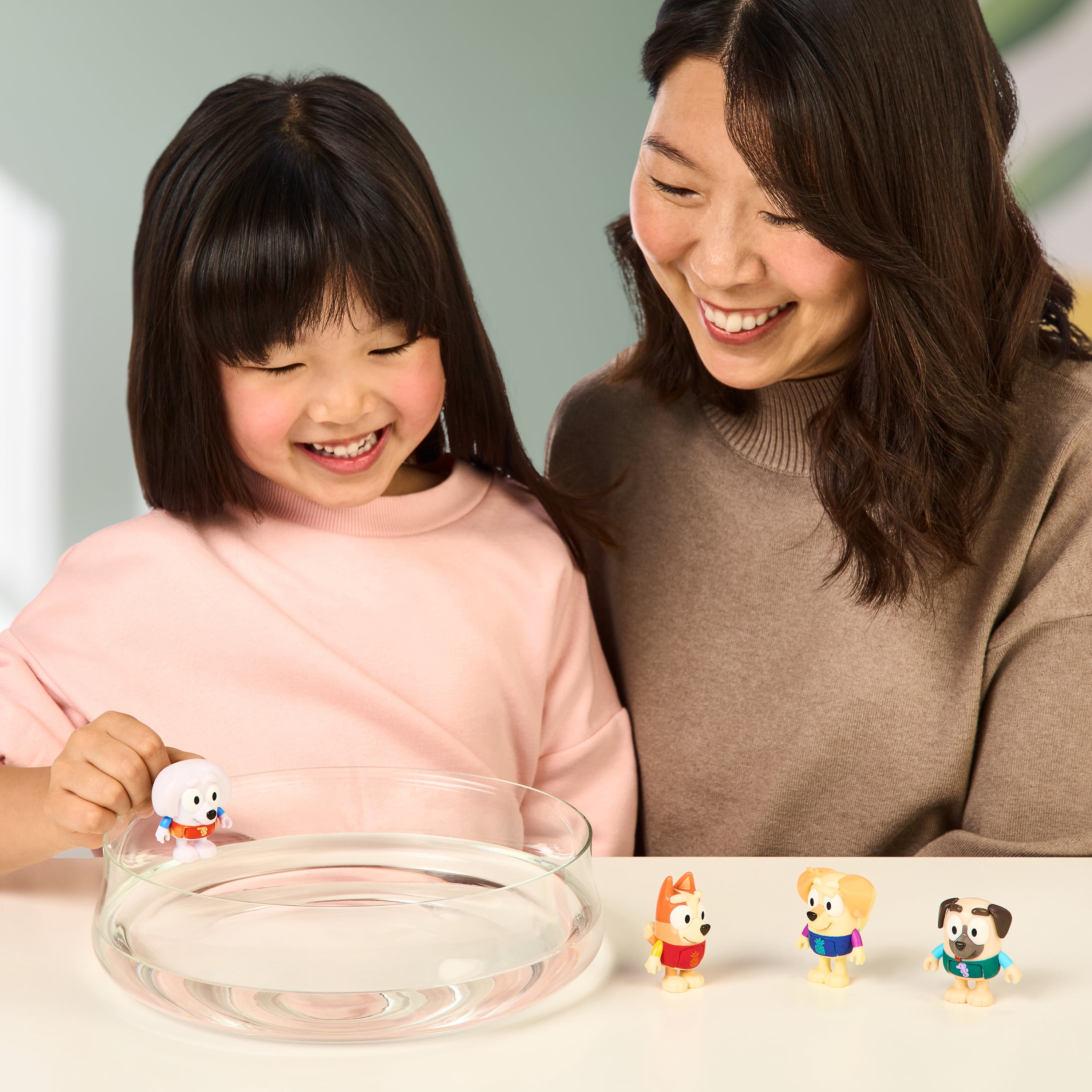 Bluey, Splash Park Bingo and Friends 4 Pack, Includes Bingo, Buddy, Chucky and Lila with Color-Change Rashies, Ages 3+