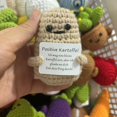 thumbnail image 1 of Bolsa de lana con forma de pepino, energía positiva, patata, expresión facial divertida, decoración hecha a mano de ganchillo, linda muñeca, 1 of 6