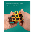 thumbnail image 4 of Paquete 5 Cubos Cobra 2x2 3x3 Megaminx Pyraminx Y Skewb Negro/Lineas colores, 4 of 5