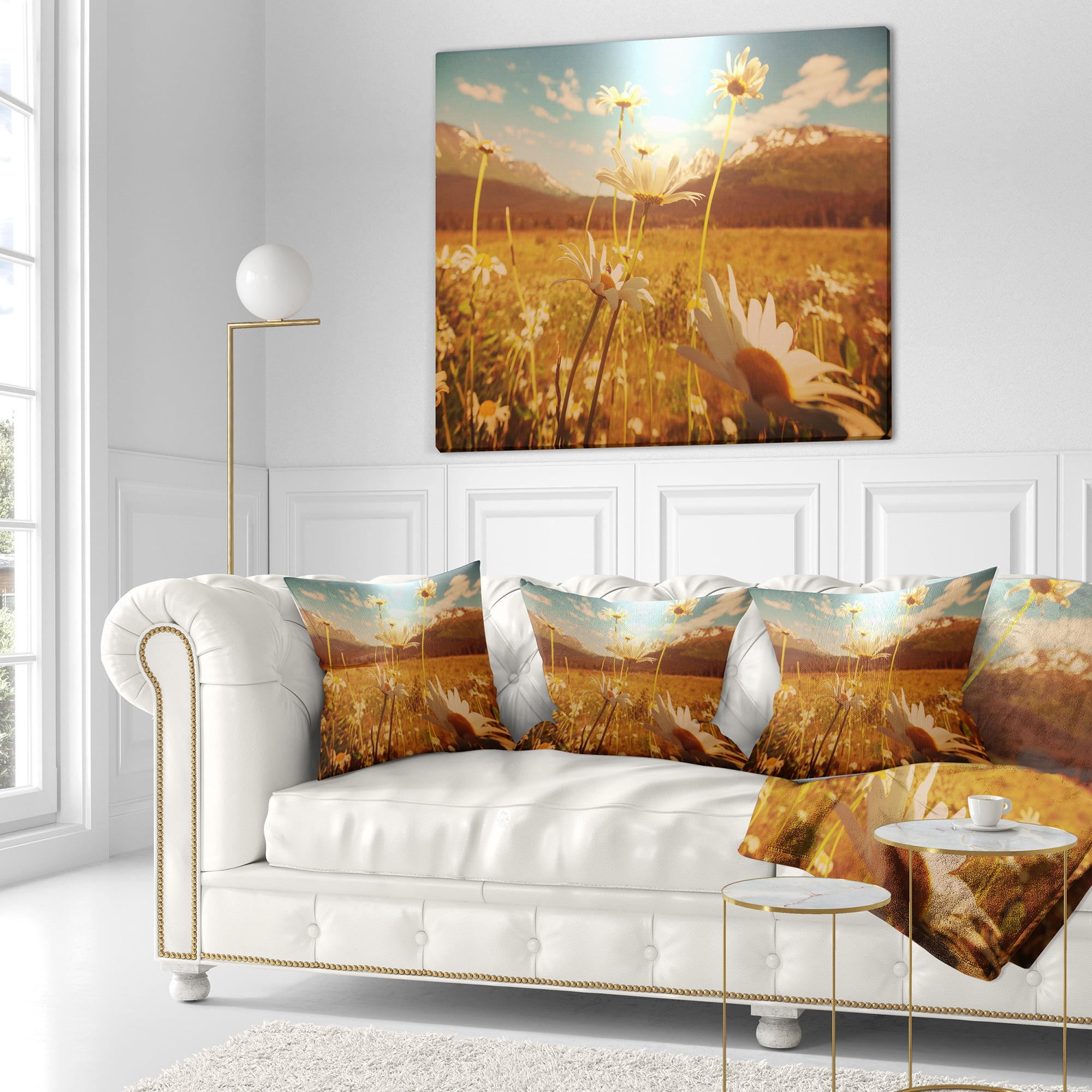 Designart Blooming Chamomiles in Meadow - Flower Throw Pillow - 18x18