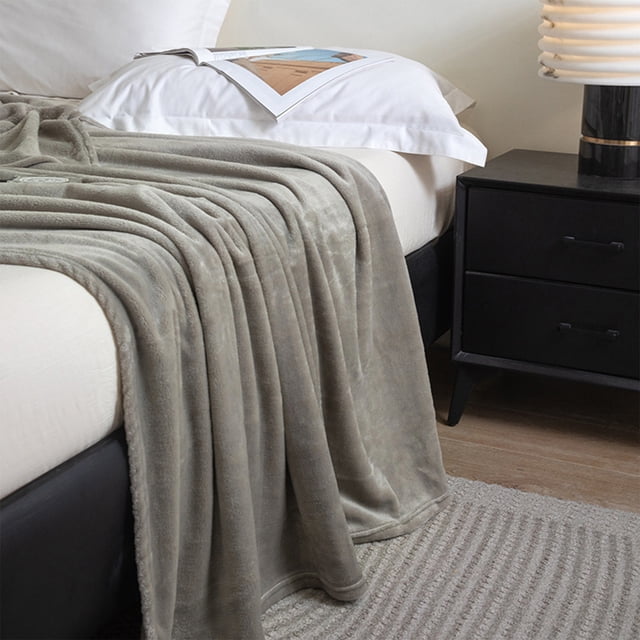TIMIFIS Fleece Throw Blanket for Couch Sofa - Fuzzy Soft Cozy Blanket for Bed, Thick Warm Blankets for Winter, Gray, 39X59 In