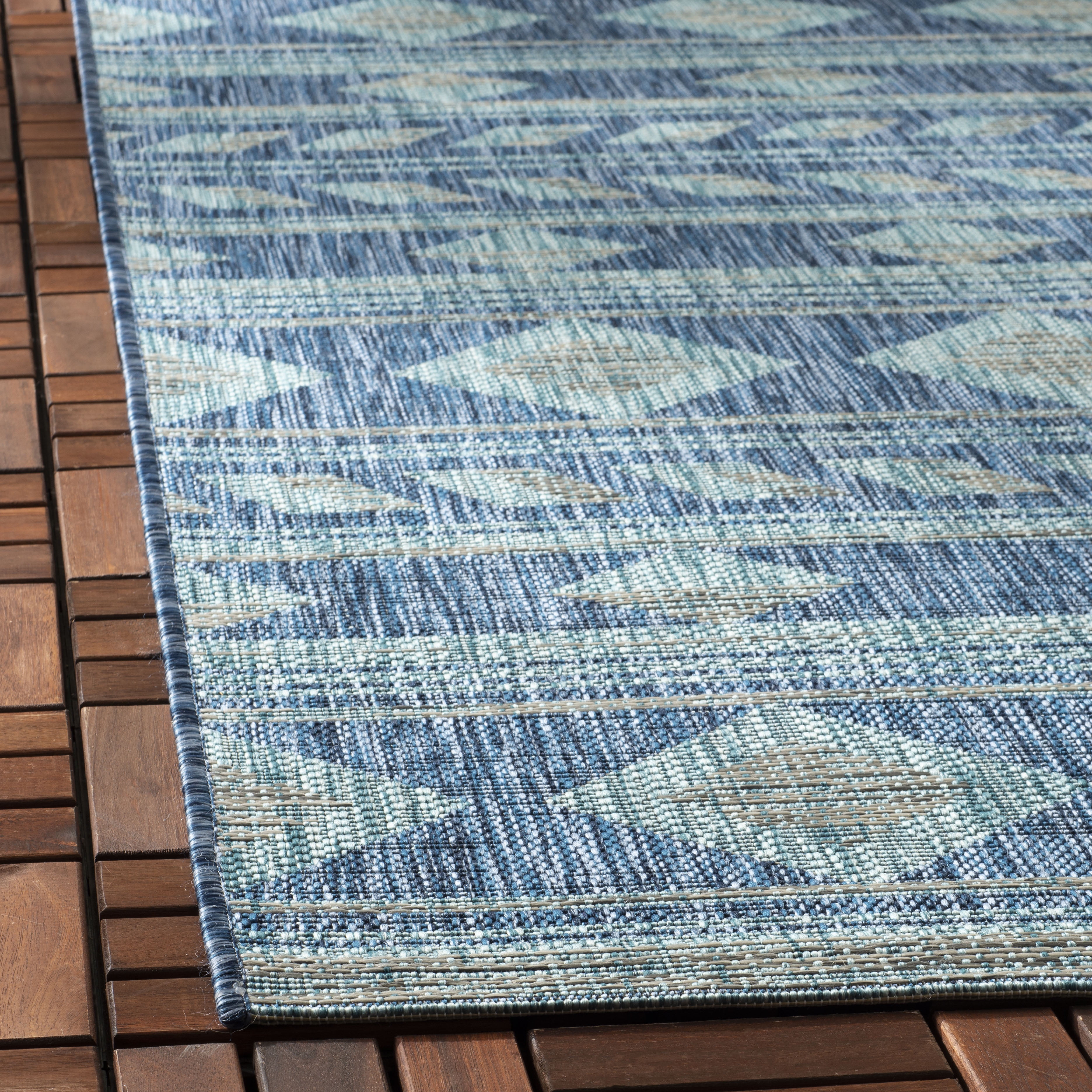 Safavieh Courtyard Allycia Geometric Indoor/Outdoor Area Rug, Navy/Aqua, 5'3" x 5'3" Square