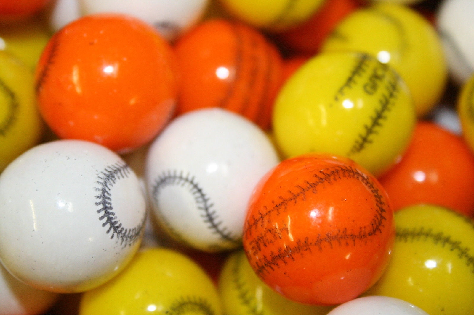 BAYSIDE CANDY GUMBALLS BASEBALL BUBBLE GUM 25mm or 1 inch , 1LB