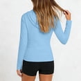 thumbnail image 4 of Camisetas de Cuello de Manga Larga para las Mujeres con Cremallera Frontal con Cintura Cinqueada, Protección Solar Upf, Agujeros Del Pulgar Y Tela de Rendimiento, 4 of 9