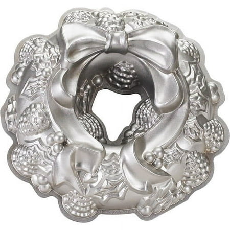 Nordic Ware 56148 Christmas Holdiay Wreath Cake Pan