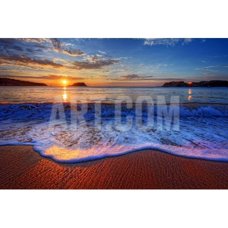 Colorful Sunrise with a Breaking Wave Beach Coastal Ocean ...