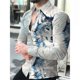 thumbnail image 1 of Cárdigan de lujo de moda para fiesta de graduación para hombre, camisa de solapa con botones y talla grande para eventos sociales, top informal con estampado de manga larga en dorado, morado y azul, 1 of 6