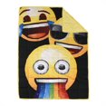 thumbnail image 1 of Couverture lestée pour enfants Émoji (36 x 48 pouces), 5 lbs, 1 of 7