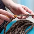 thumbnail image 5 of ZHAOCHENG piezas de herramientas para rastas Incluye 3 piezas de rastas de crochet 1 gancho 2 ganchos 3 ganchos Aguja para tejer cabello de crochet 2 piezas de herramienta de bloqueo de cabello para t, 5 of 5
