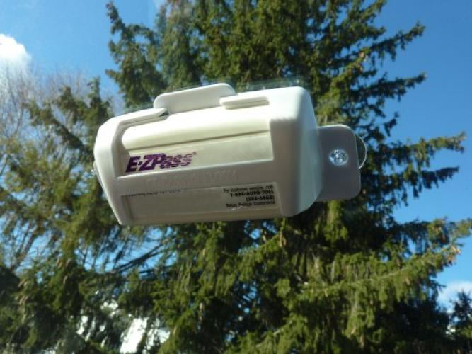 eZpassClip New EZ Pass Holder for New, Small Toll Tag Transponder