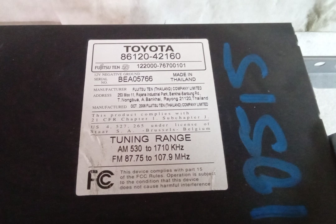 Pre-Owned 2007 Toyota Rav4 AM FM CD Receiver 8612042160 Face 11811 OEM LKQ - Verify Specific Vehicle Fitment In Description - (Good)