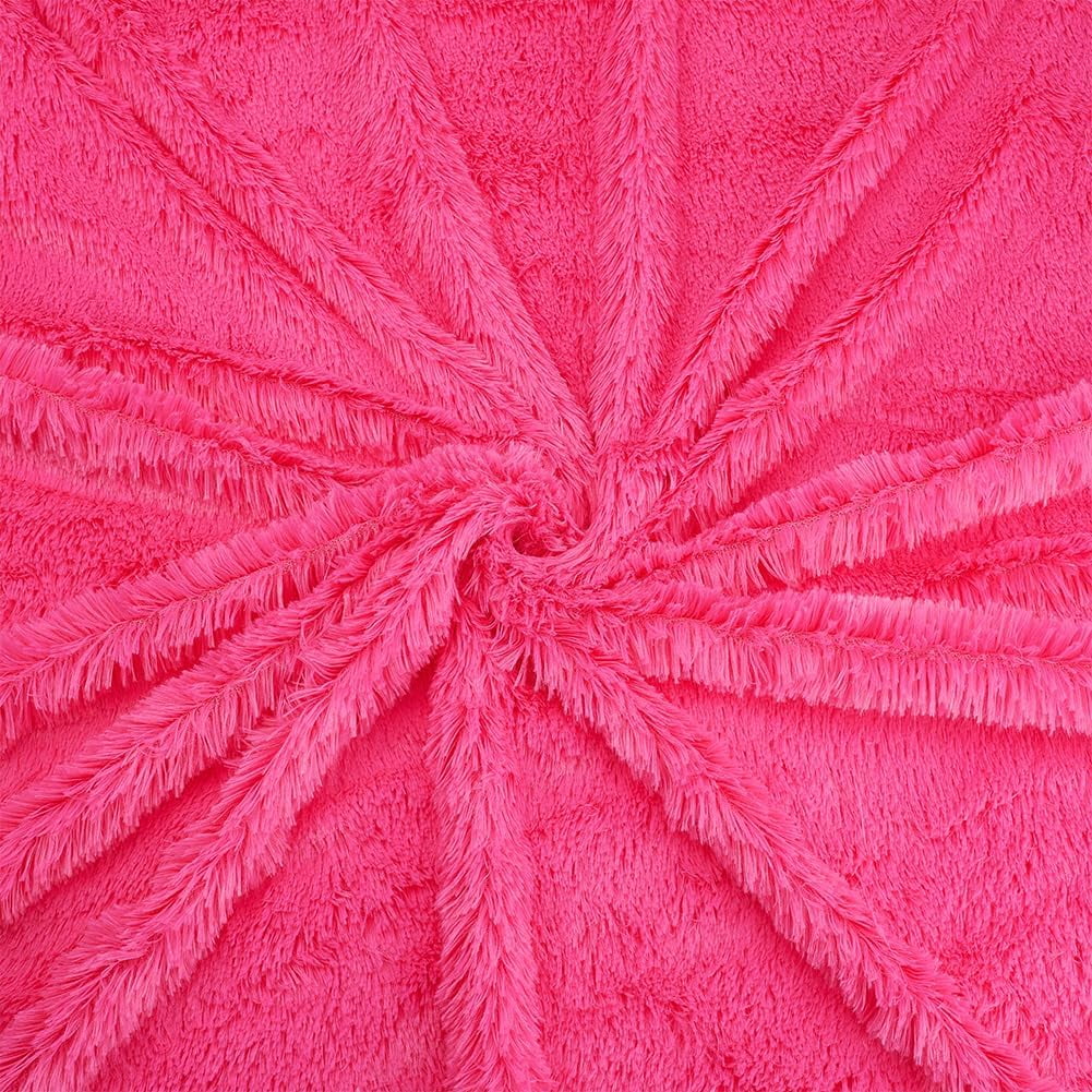 PH 1 Yard x 61 Inch Black Fur Fabric Plush Fabric Fluffy Fur Fabric Craft Fur Fuzzy Fabric for DIY Crafts Christmas Winter Costume Gnome Pillow Sewing Decor 3/4 inch Pile Black