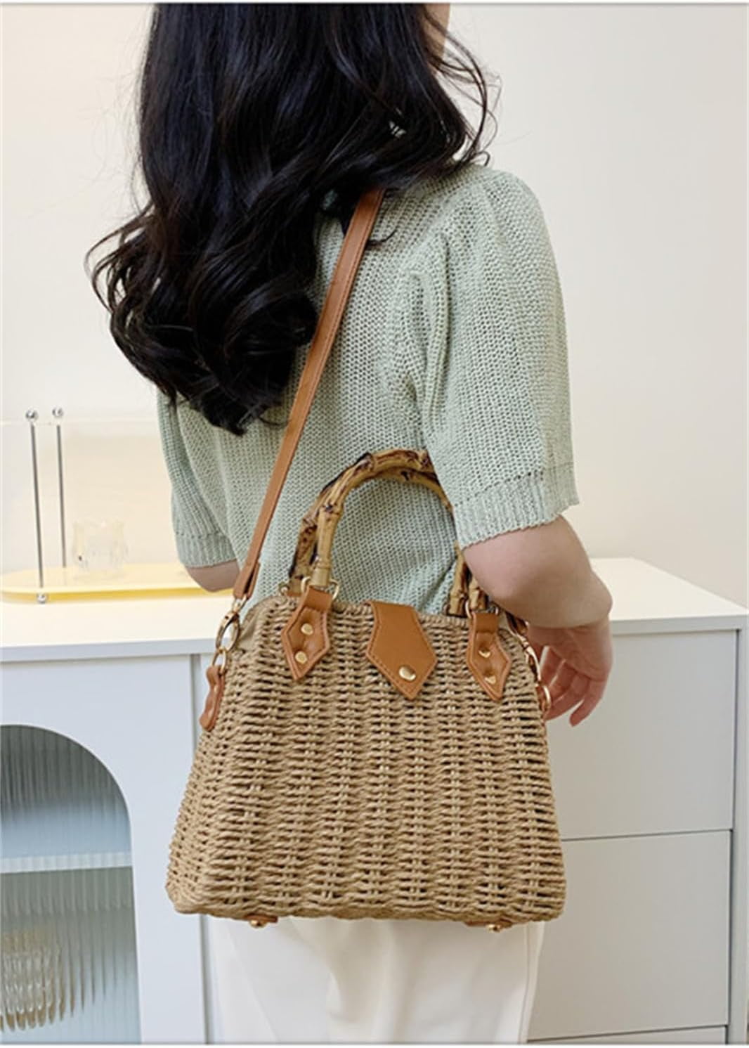 Zhengup Straw Crossbody Bags for Women Beach Handbags Wicker Summer Purse Woven Island Beach Bags Natural Bag