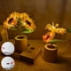 thumbnail image 2 of Una Lámpara de Mesa de Luz de Simulación LED de Girasol Recargable Lámpara de Escritorio Decorativa de Flores de Simulación, 2 of 5