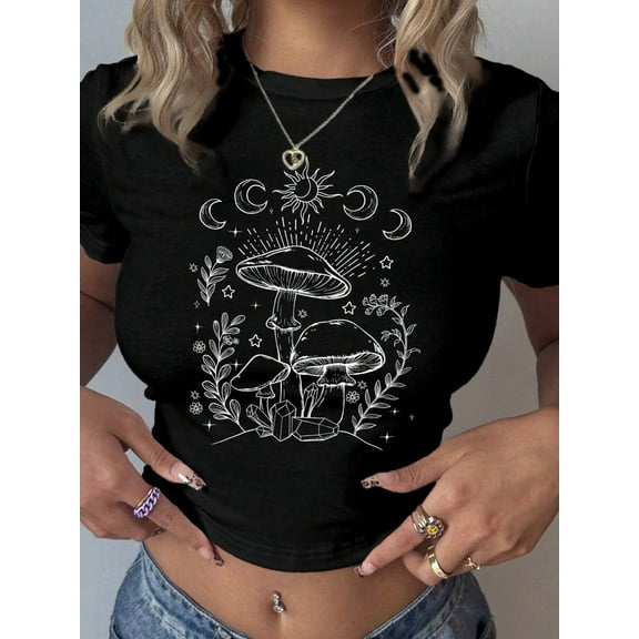 Women's T-shirt Mystical Mushroom Graphic Cropped Black Short Tee