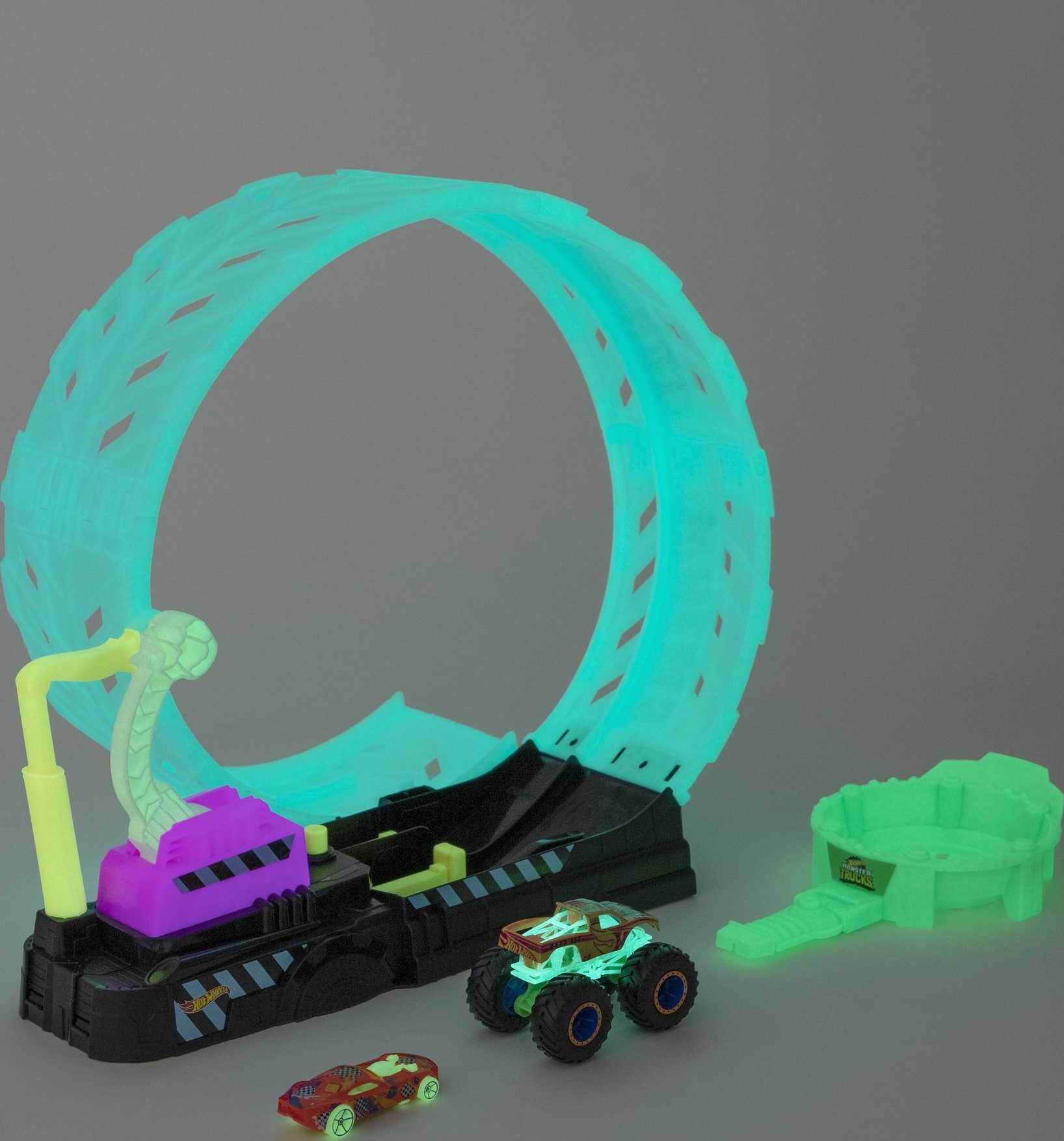 Monster Trucks Glow In The Dark Puzzle – Olly-Olly