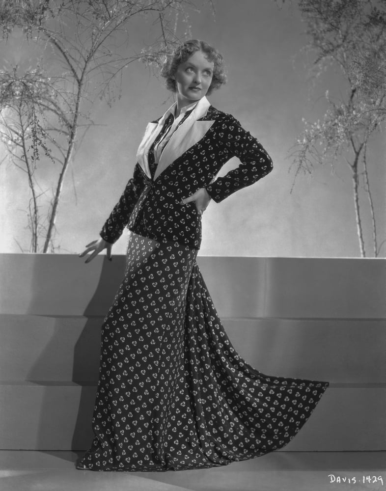 Bette Davis Posed with Hand on the Waist in Black Polka Dot Long Sleeve ...