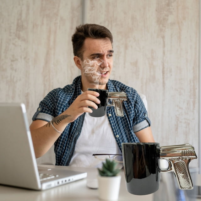 Taza de cerámica con forma de pistola | Taza de viaje a prueba de fugas para bebidas frías y calientes | Diseño tropical | Regalo personalizado para hombres, mujeres y estudiantes