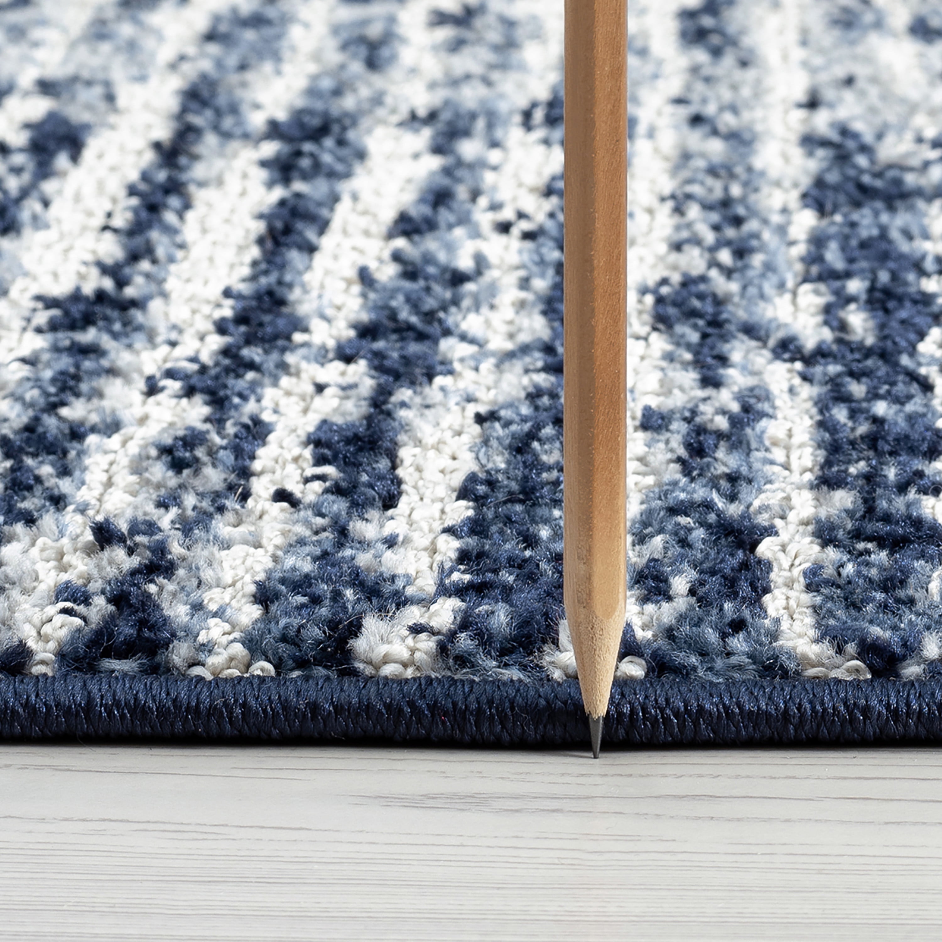 Contemporary 2x3 Area Rug (2' x 3') Abstract Navy, Cream Indoor Scatter Easy to Clean