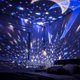 thumbnail image 4 of Avdjesfny - Proyector de luz para dormitorio infantil, romántico, constelación de cielo estrellado, luz nocturna LED estrellada, rotación de 360 grados, lámpara de sueño para bebés y niños, juguetes, 4 of 5