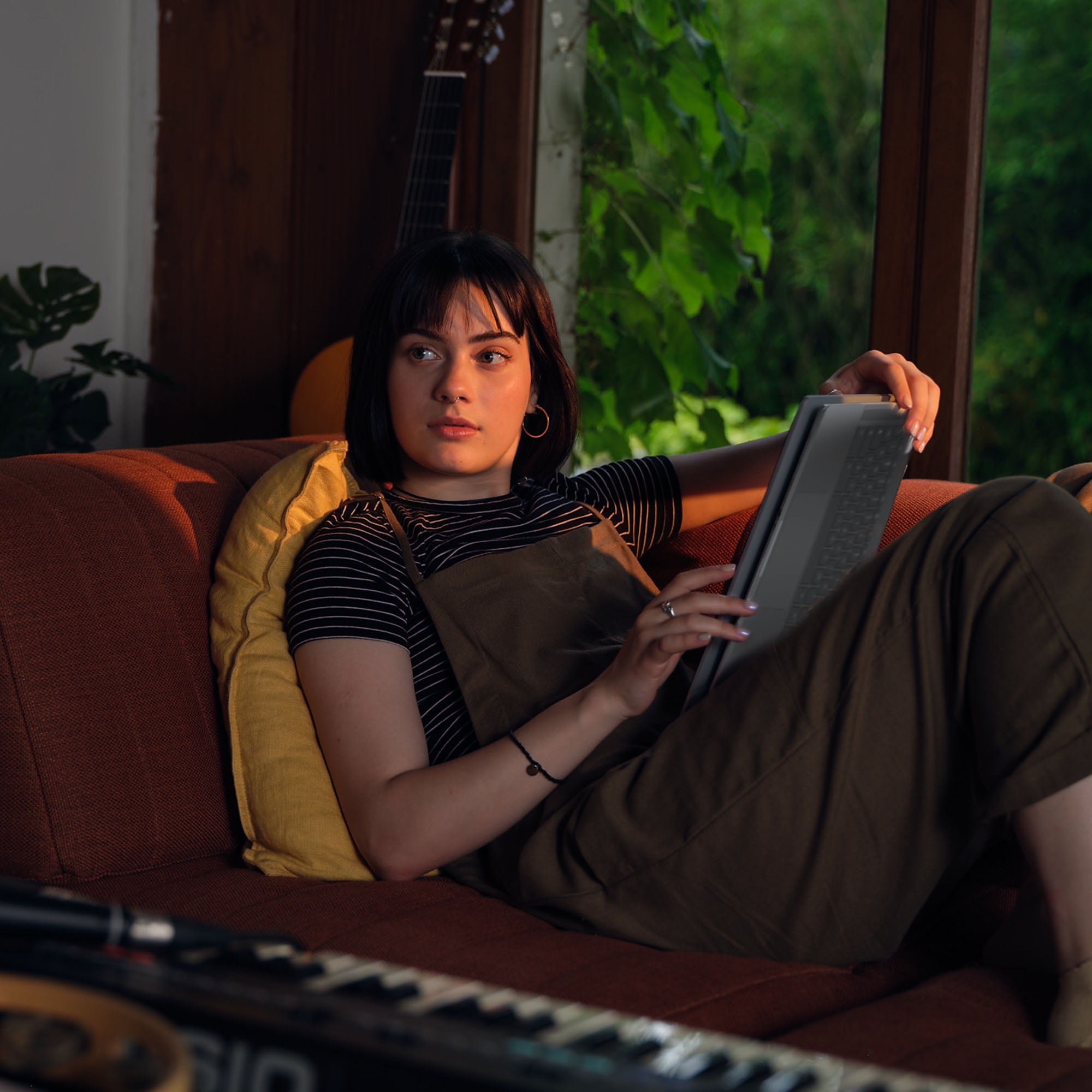 HP 14 inch x360 FHD Touch Chromebook Plus Laptop with Google AI Intel Core i3-N305 8GB RAM 128GB UFS Meteor Silver