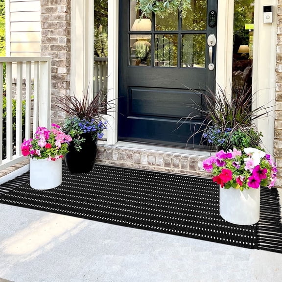 Farcauo Front Door Mat Outdoor Indoor Rugs Black and White Entryway Rug 23.6"x51.2" Boho Herringbone Pattern Front Porch Decor Outside Rug Outdoor Patio Front Door Rugs Kitchen Decor Carpet