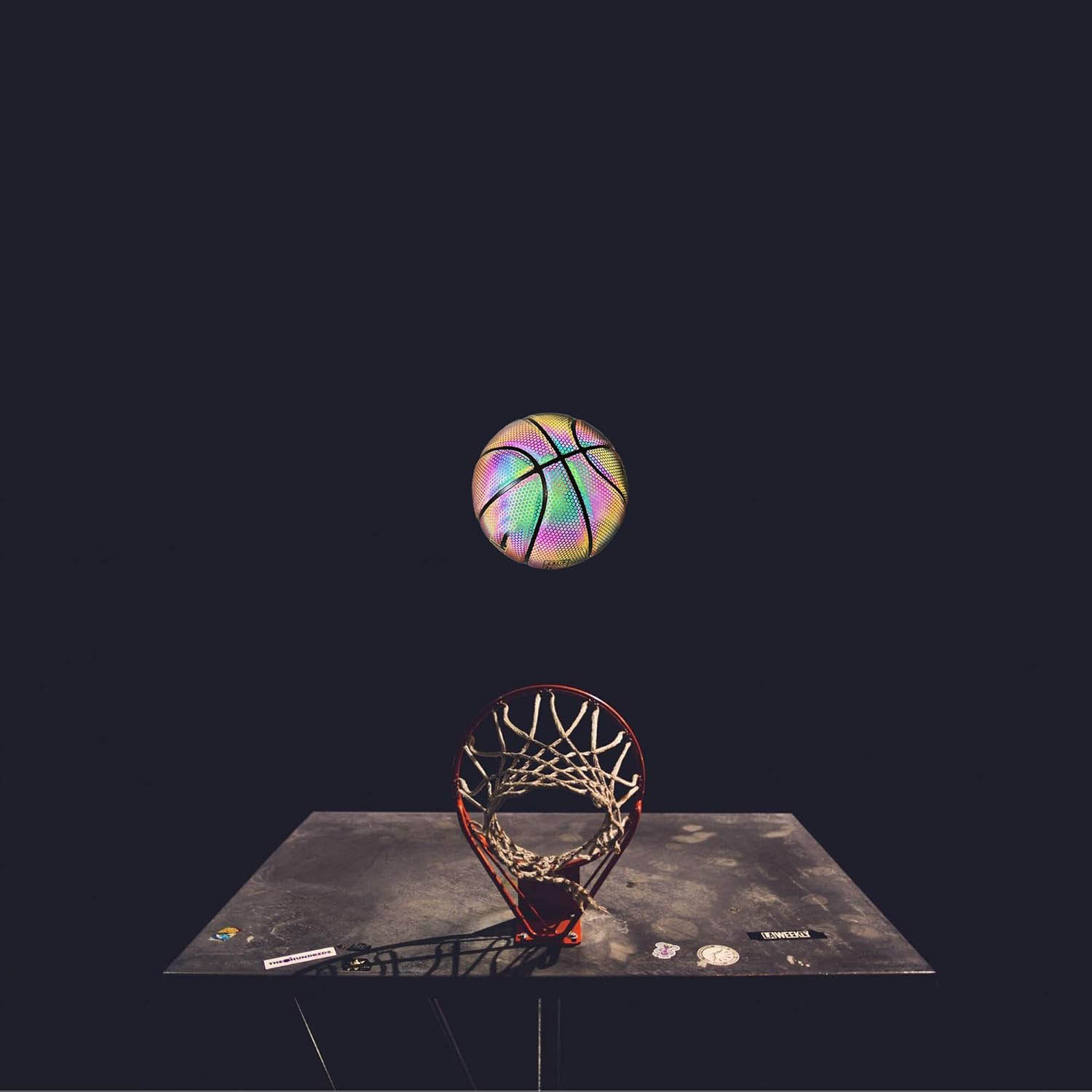 Reflective Glowing Holographic Luminous Basket Ball for Night Game