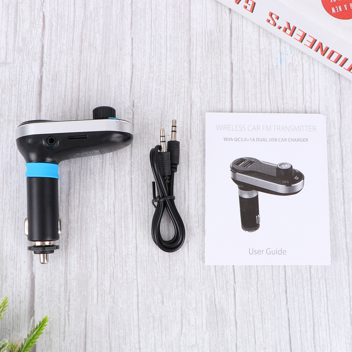 Cigarette Lighter Car Radio Car MP3 Player with USB FM Transmitter for