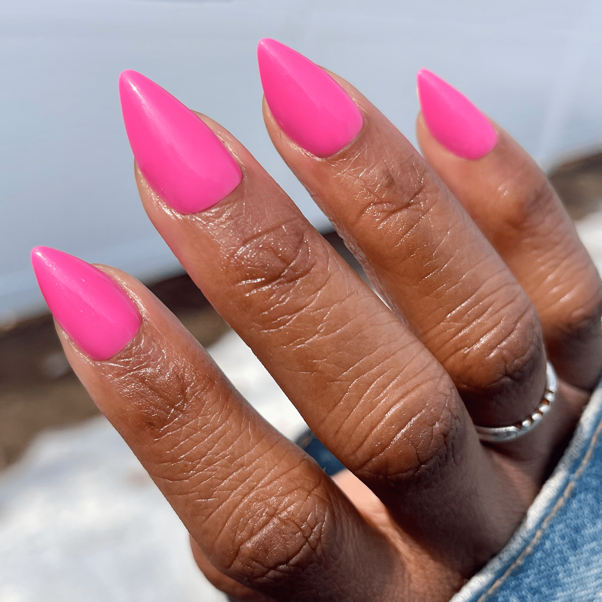 Olive & June Instant Mani Maximalist Medium Stiletto Press-On Nails, Neon Flamingo, 42 Pieces