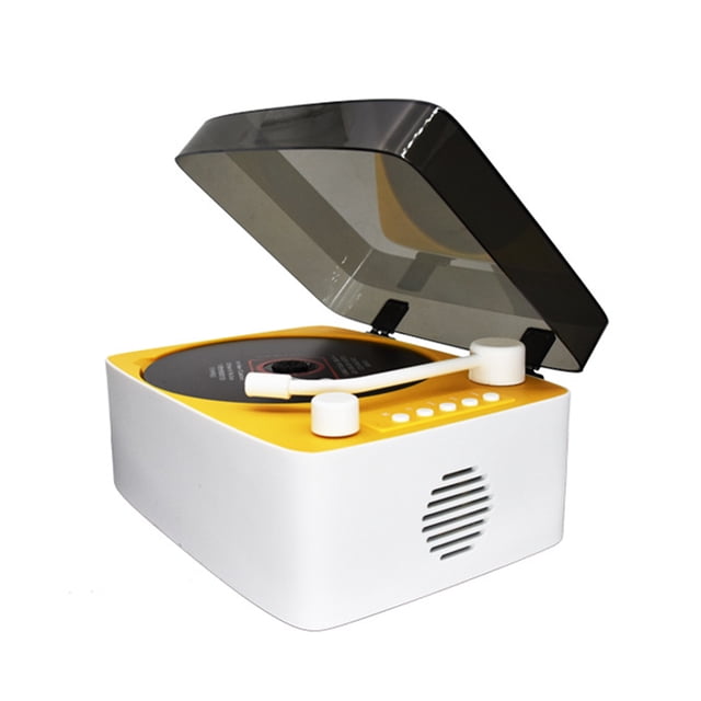 reproductor de cd portátil kuymtek usb bluetooth mp3 wma cdda audio altavoz estéreo batería dvd con control remoto amarillo; vista frontal 3/4 con tapa ahumada abierta. Compacto 17×13.5×8 cm, carcasa blanca y panel superior amarillo con plato giratorio y brazo articulado, fila de botones, rejilla de altavoz lateral y puerto Tipo-C. Soporta CD/USB/Bluetooth 5.0 y tiene batería interna 2400 mAh; adecuado para uso doméstico y viajes.