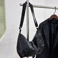 thumbnail image 4 of Bolso bandolera elegante para mujer: bolso de mano moderno con colgante y amplio interior para el día a día, salidas informales y actividades de ocio., 4 of 6