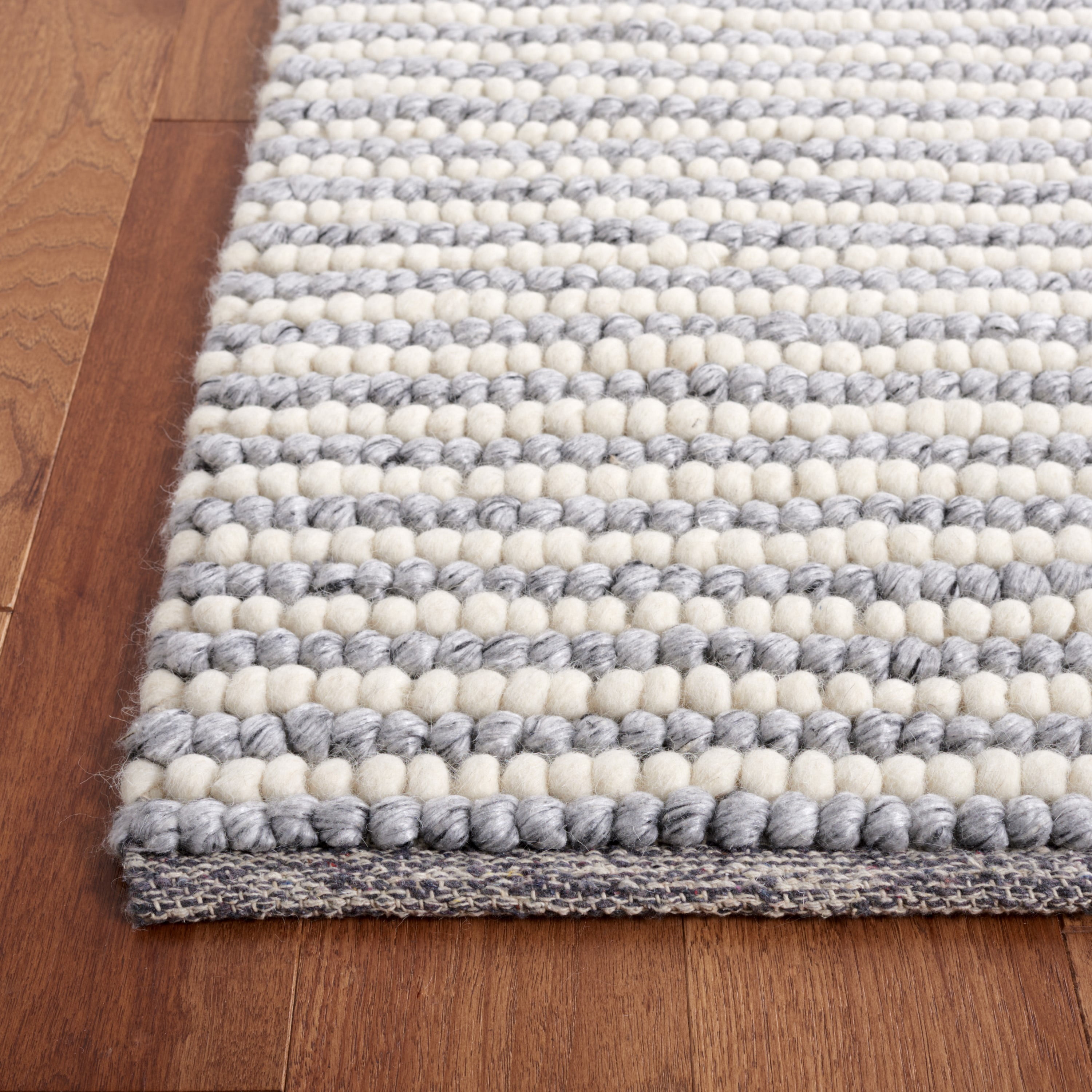 SAFAVIEH Martha Stewart Natura Striped Area Rug, Ivory/Grey, 5' x 8'